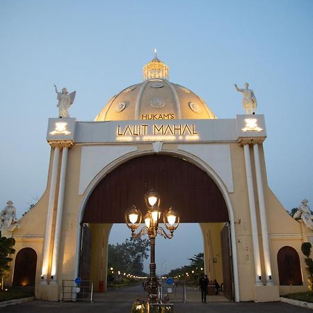 Hukam'S Lalit Mahal - Hotel Convention Club Rāipur Kültér fotó